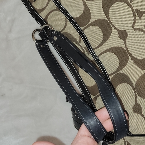 COACH large tote - Picture 8 of 11